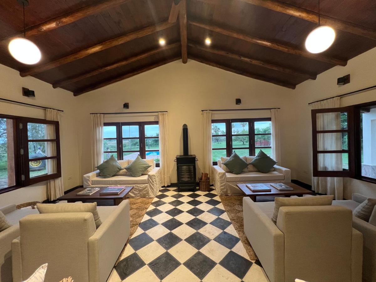 Estancia Ibera Colonia Carlos Pellegrini  Buitenkant foto